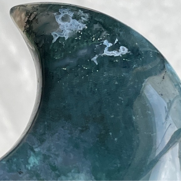 Moss Agate Crystal Moon - Picture 12 of 15